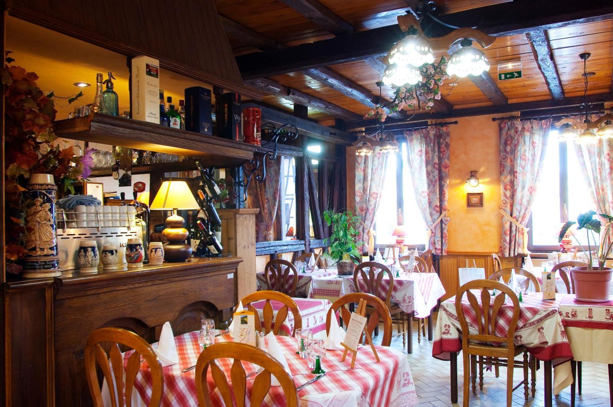 Au Soleil, Hotel Restaurant & Spa Valff Экстерьер фото